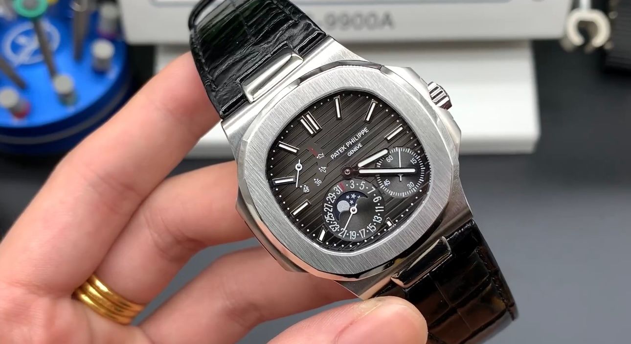 Patek Philippe Nautilus- Black Dial_1