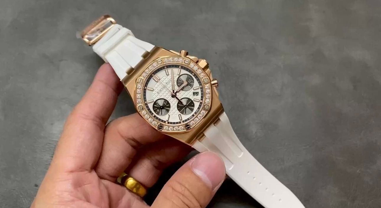 Audemars Piguet Royal Oak Offshore Chronograph - Rose Gold_0