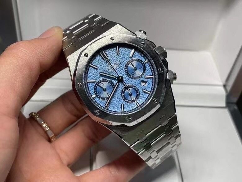 Audemars Piguet Royal Oak Chronograph - Light Blue Dial with Steel Bracelet_1