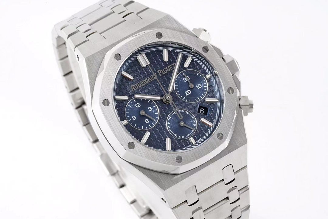 Audemars Piguet Royal Oak Chronograph - Dark Blue Dial_2