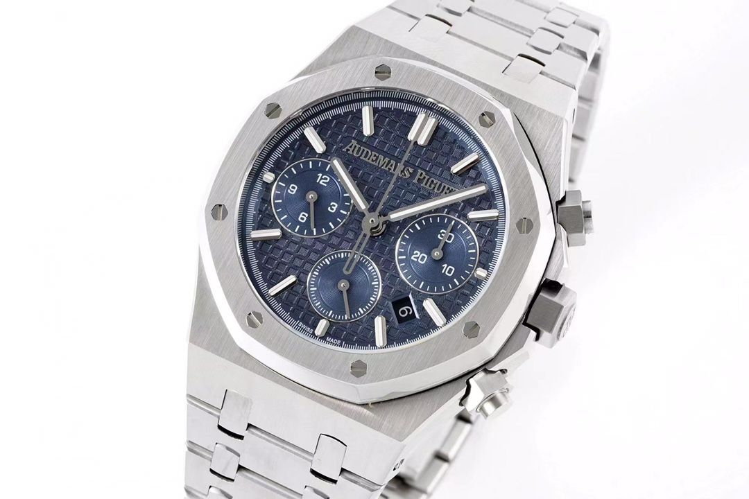 Audemars Piguet Royal Oak Chronograph - Dark Blue Dial_1