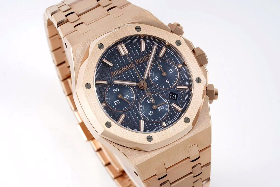 Audemars Piguet Royal Oak Chronograph - Blue Dial with Rose Gold Bracelet_2