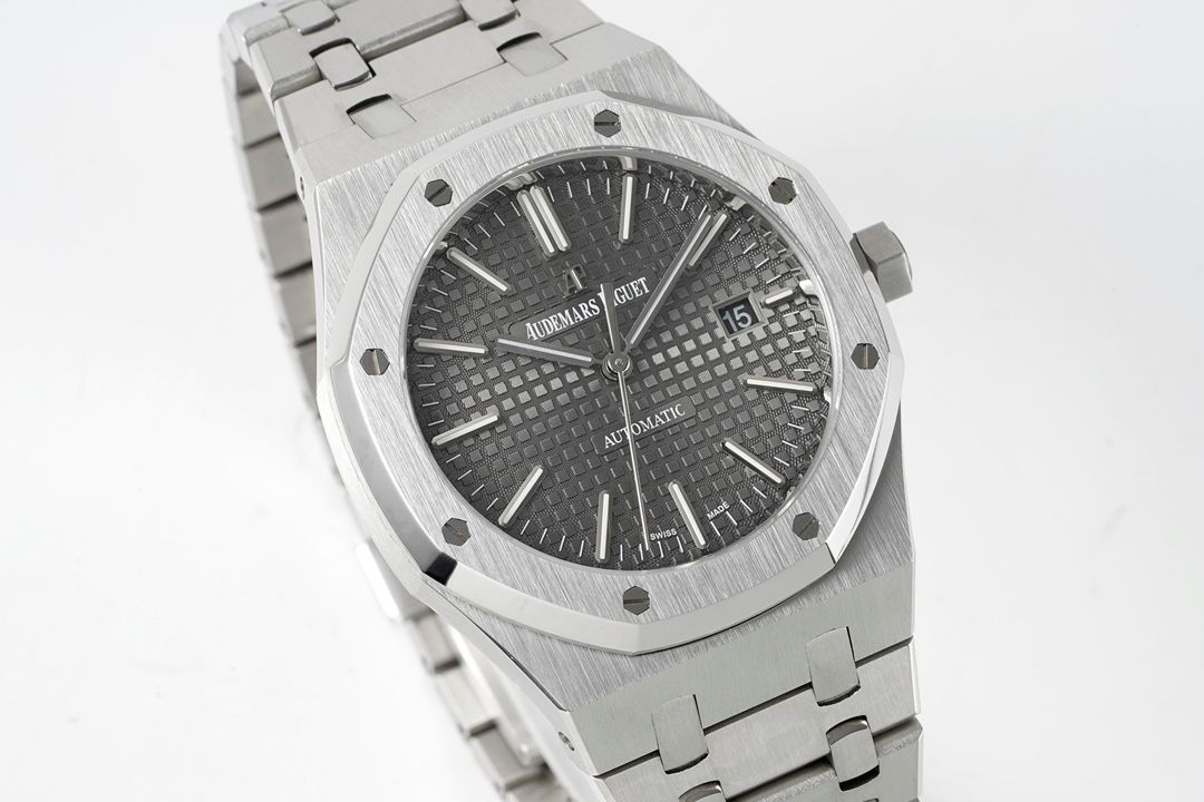 Audemars Piguet Royal Oak - Grey Dial_1