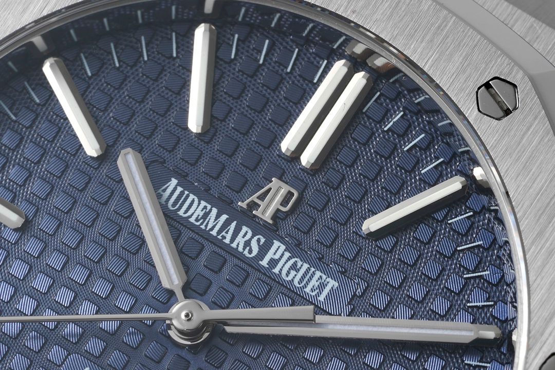 Audemars Piguet Royal Oak - Blue Dial_4