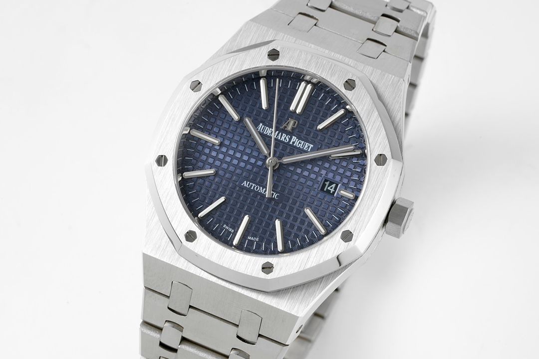 Audemars Piguet Royal Oak - Blue Dial_1