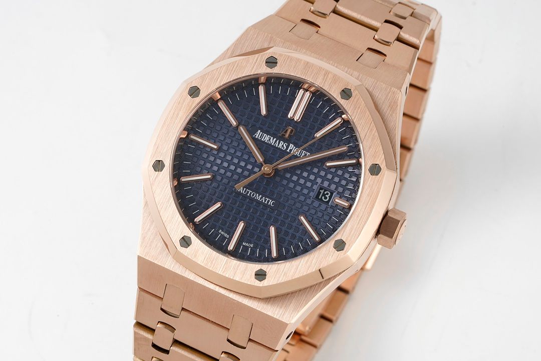 Audemars Piguet Royal Oak - Rose Gold with Blue Dial_4