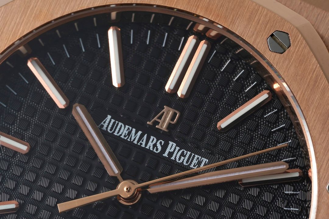 Audemars Piguet Royal Oak - Rose Gold with Black Dial_2