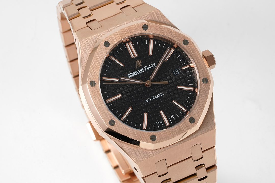 Audemars Piguet Royal Oak - Rose Gold with Black Dial_4