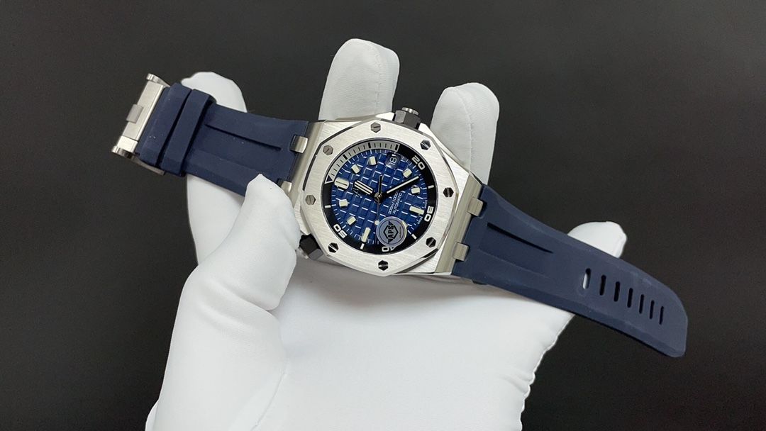 Audemars Piguet Royal Oak Offshore Diver - Blue Dial _1