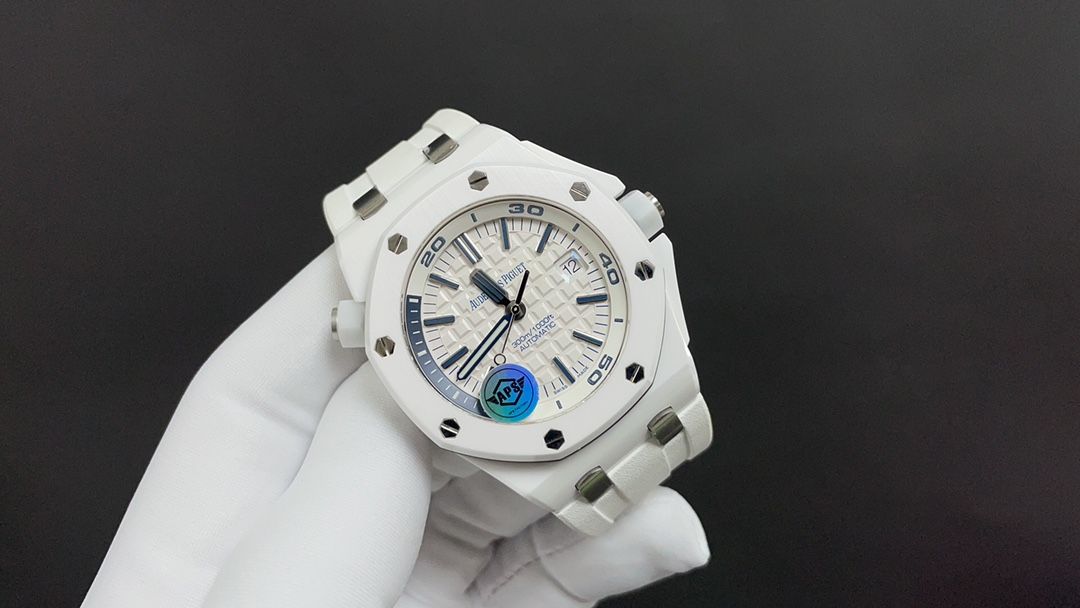 Audemars Piguet Royal Oak Offshore Diver - White Ceramic _1