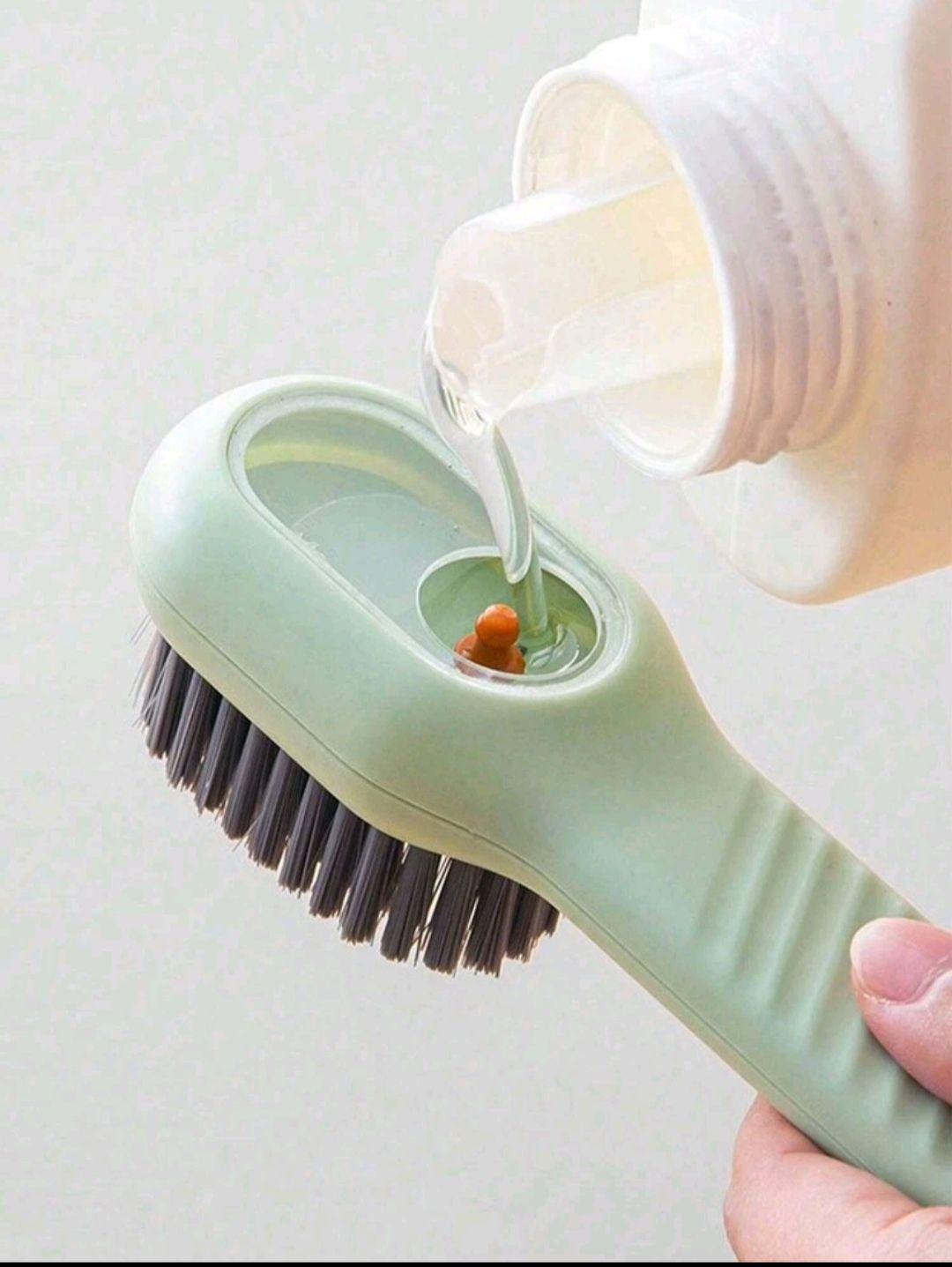 Multifunctional Shoe Brush with Dispenser _1