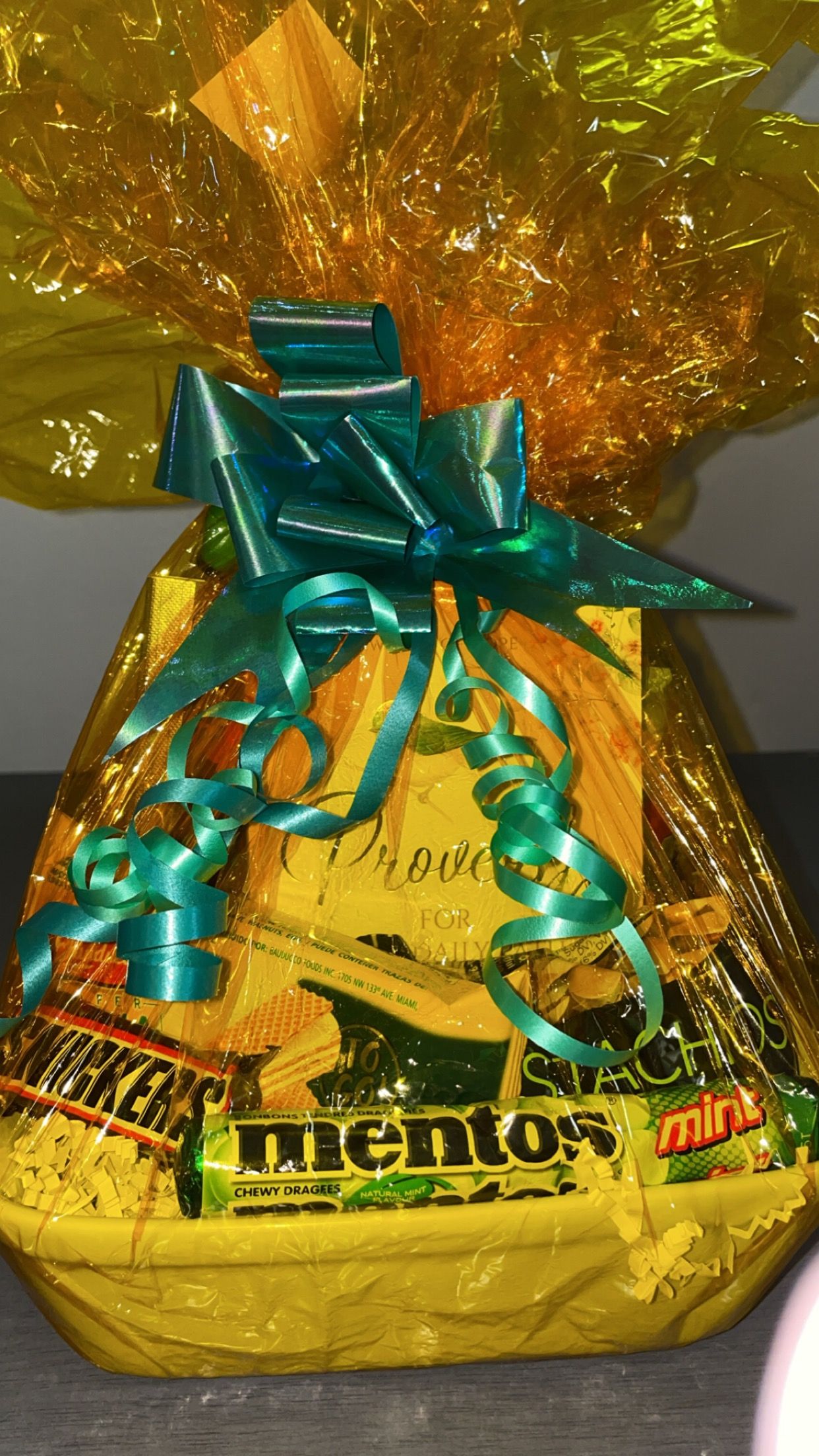 Gift Baskets or Gift Boxes_2