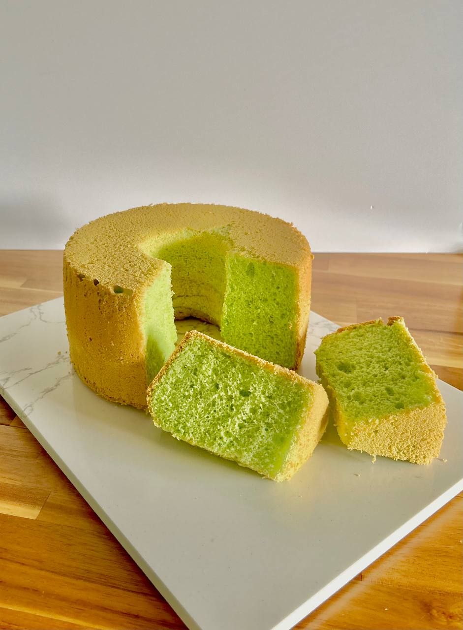 Pandan Chiffon Cake 8"_0