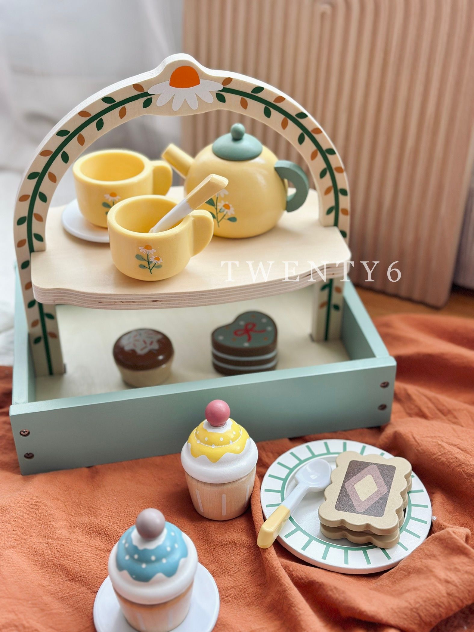 Wooden High Tea Set_0