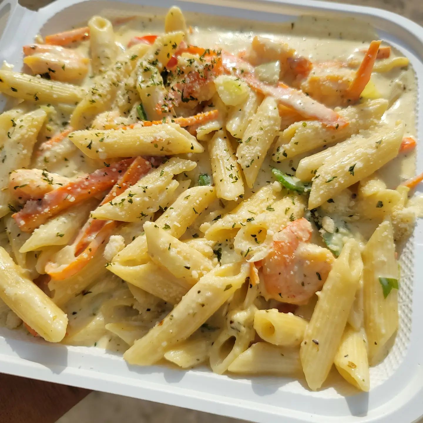 Shrimp Alfredo pasta _0