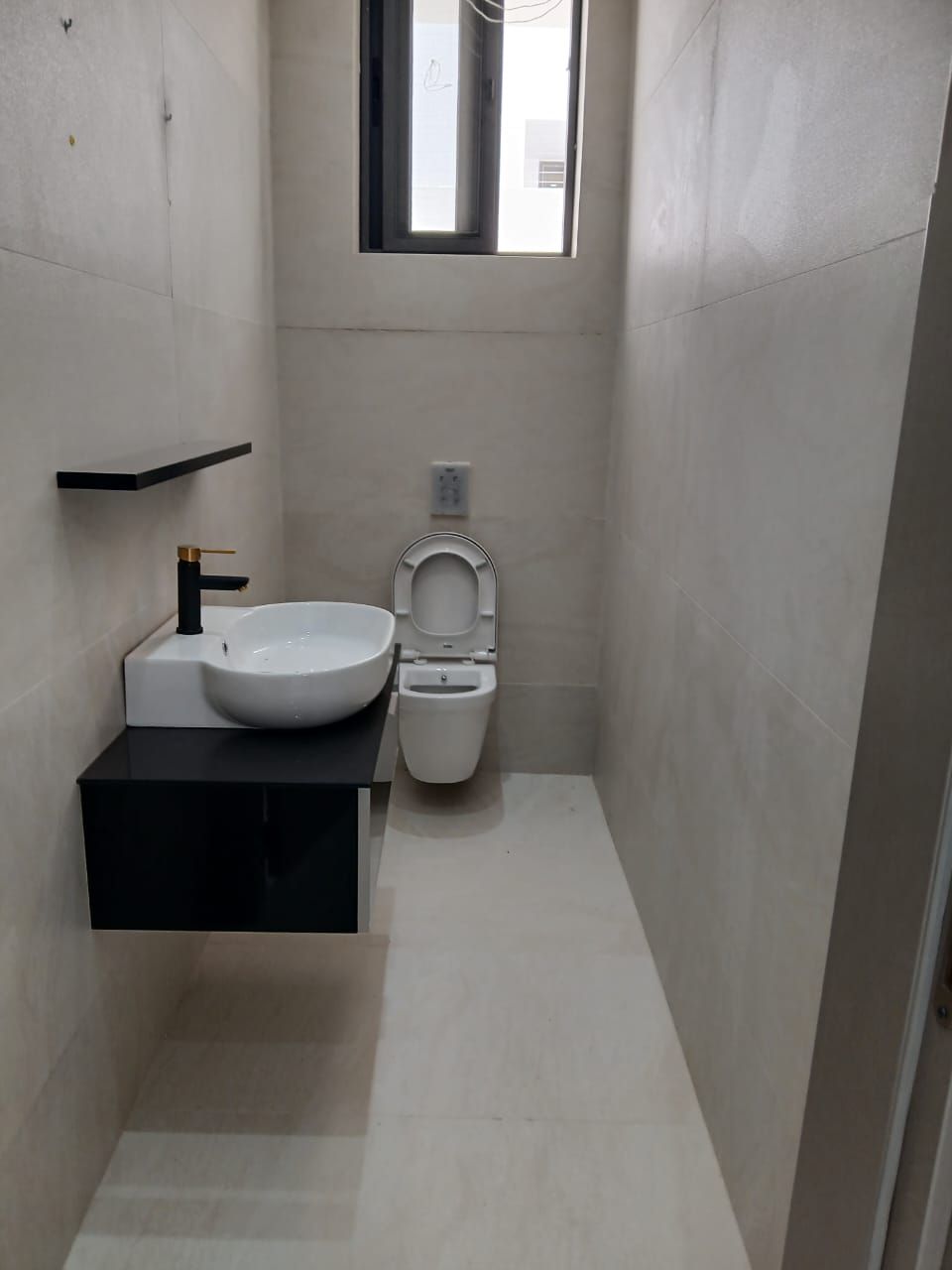 For Sale: Stunning 4-Bedroom House in East Legon Hills_10