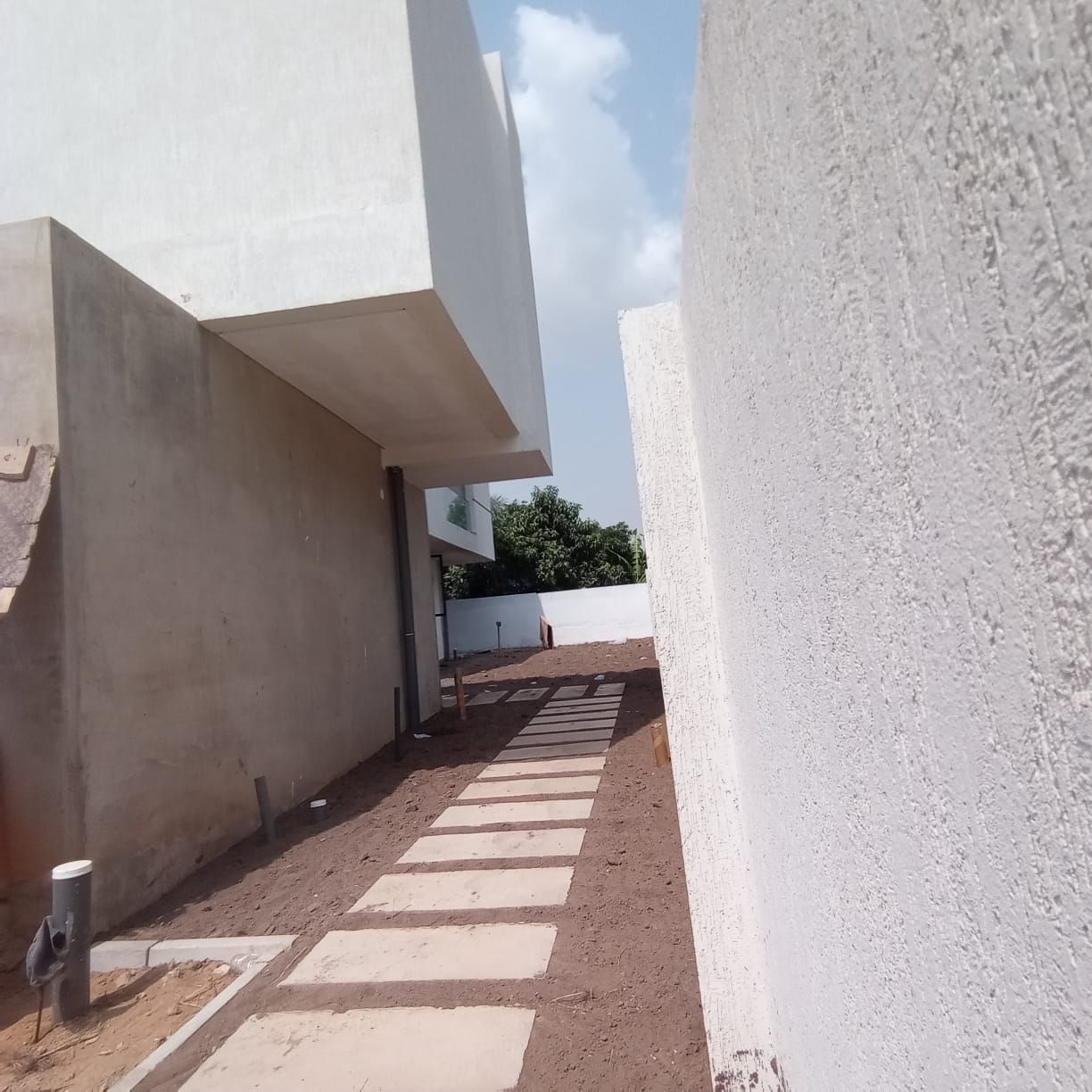 For Sale: Stunning Semi-Furnished House in Tse Addo_16