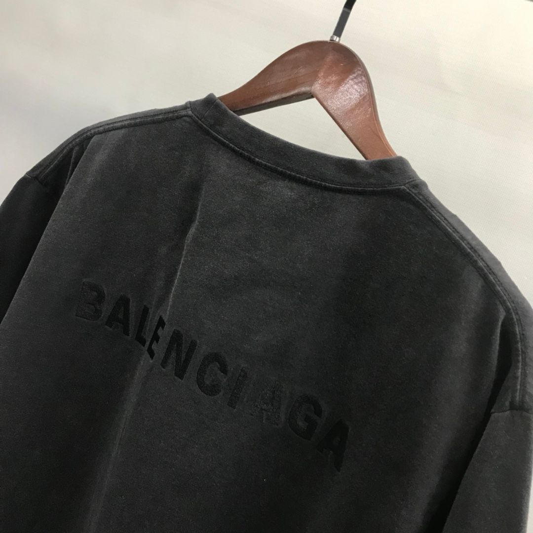 Balenciaga Tee_3