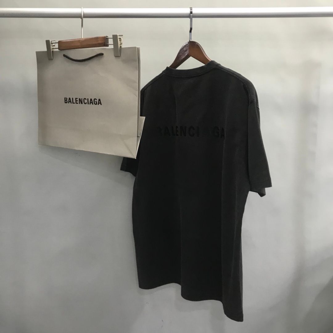 Balenciaga Tee_0