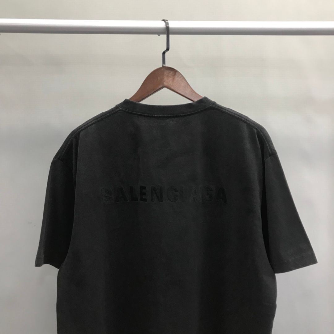 Balenciaga Tee_4