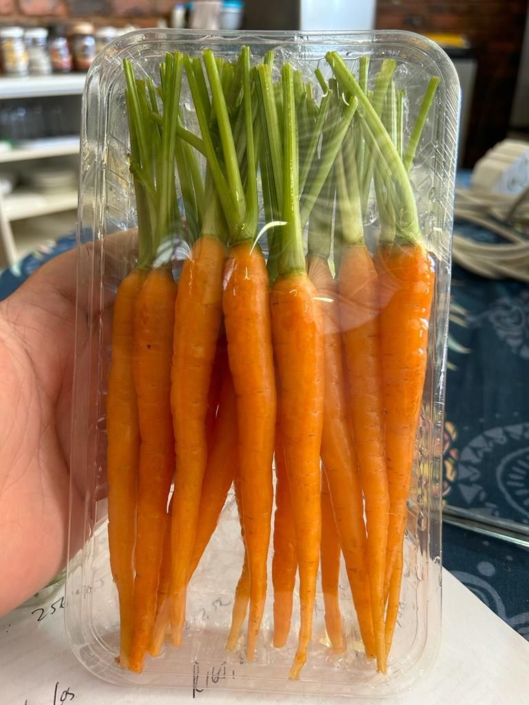 Baby carrots 200g_0