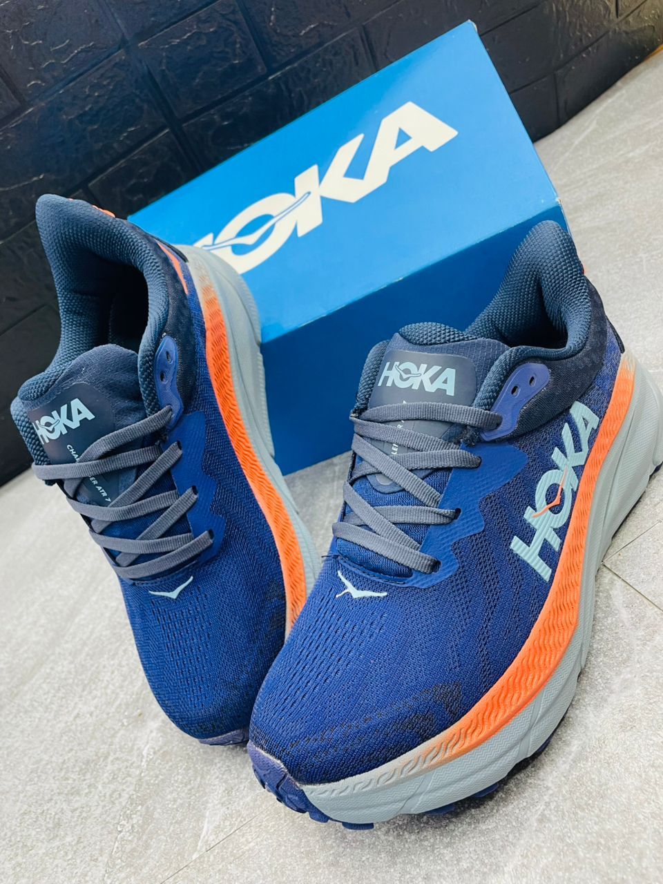 HOKA CHALLEGER 7_4