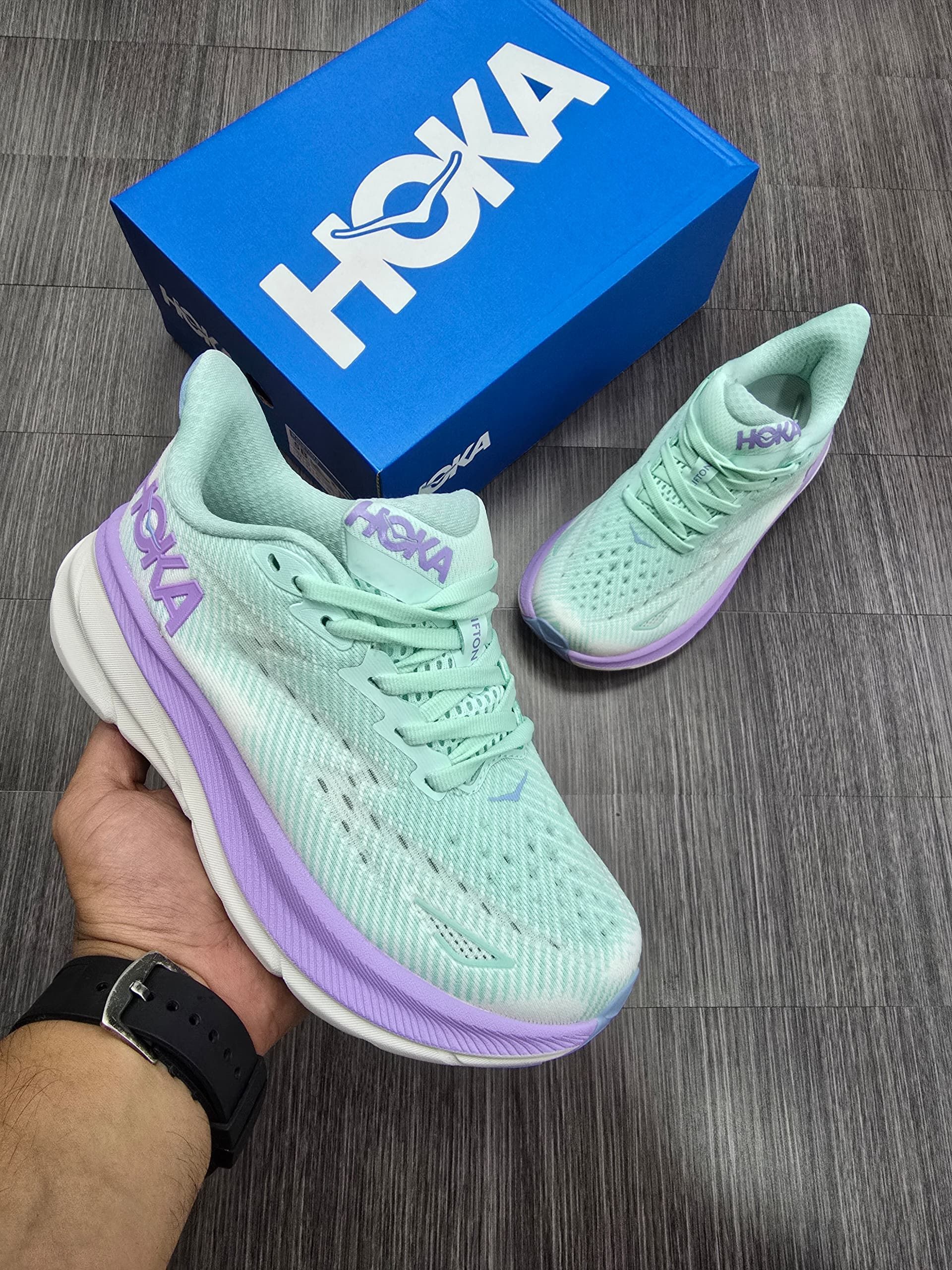 HOKA CLINFON 9_7