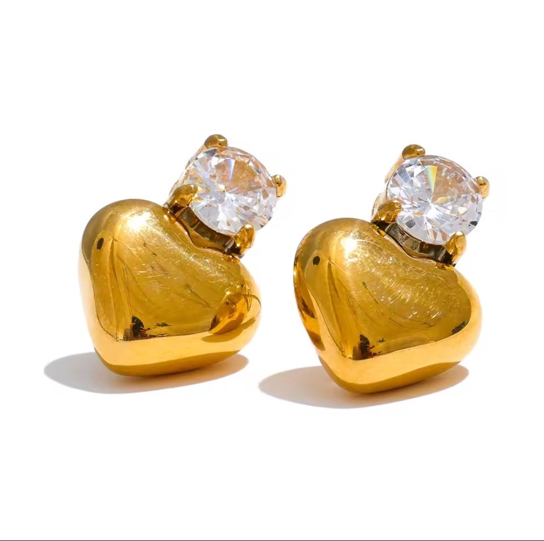 Diamond Heart Stud Earrings_0