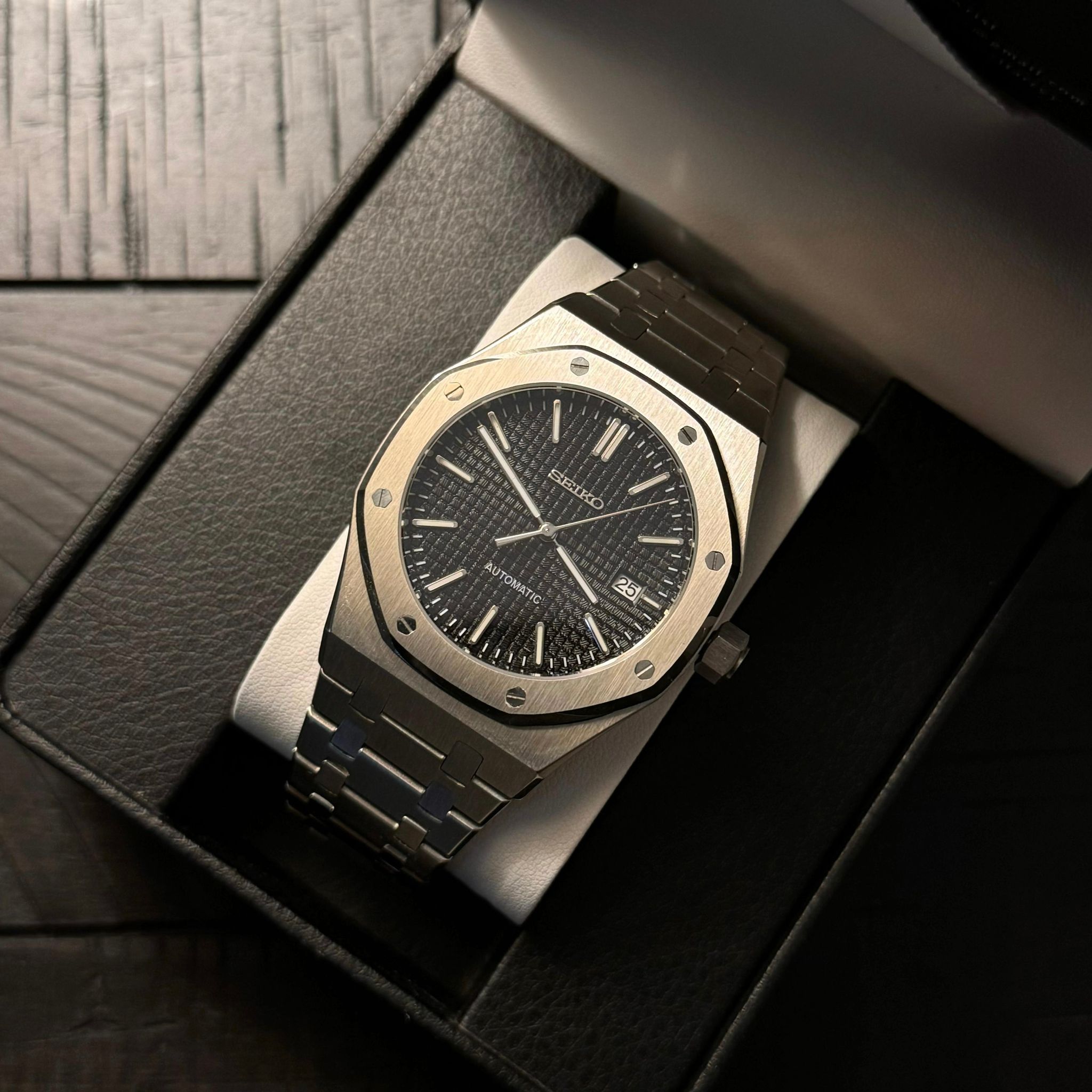 Seiko 'Royal Oak' Mod Black Dial_0