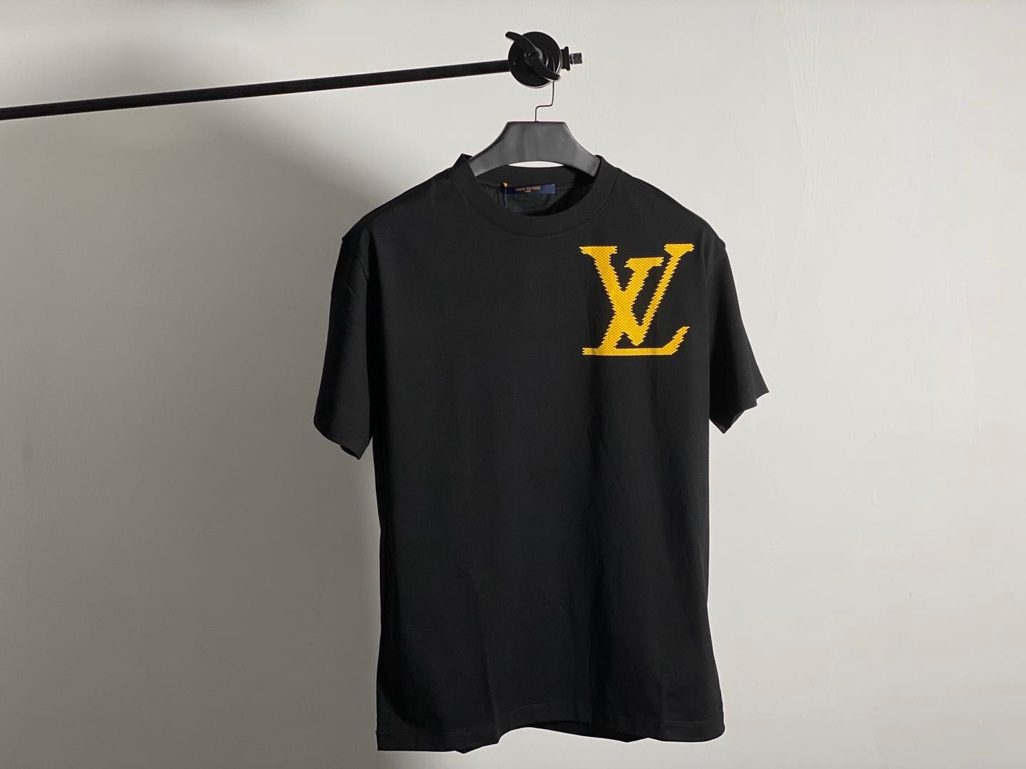 LV Tee_0