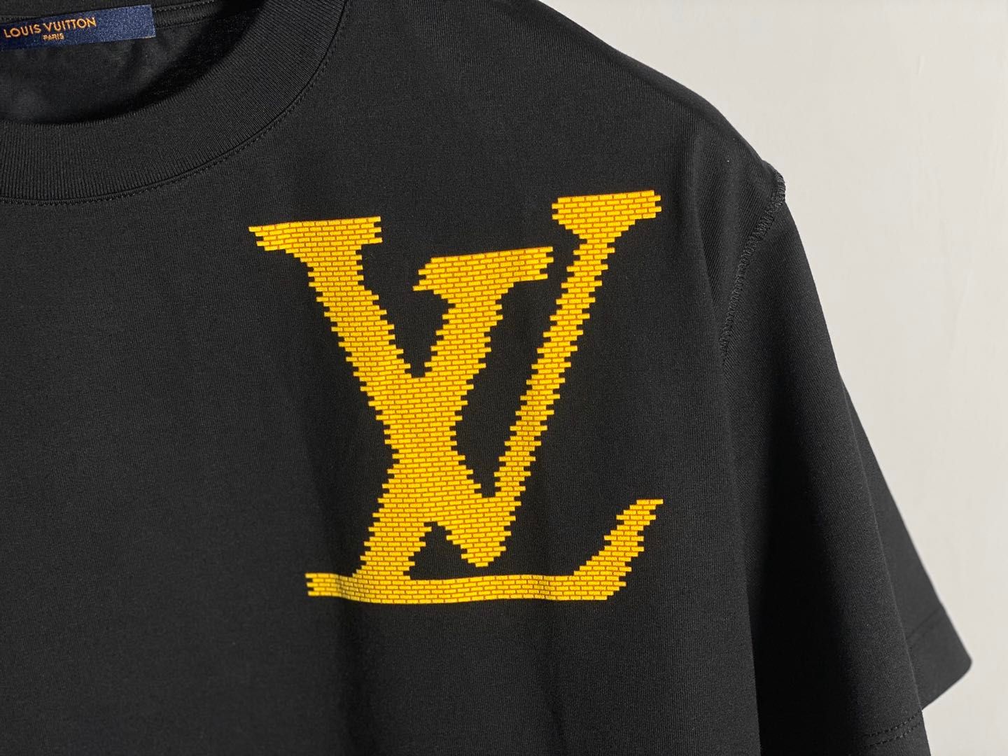 LV Tee_2