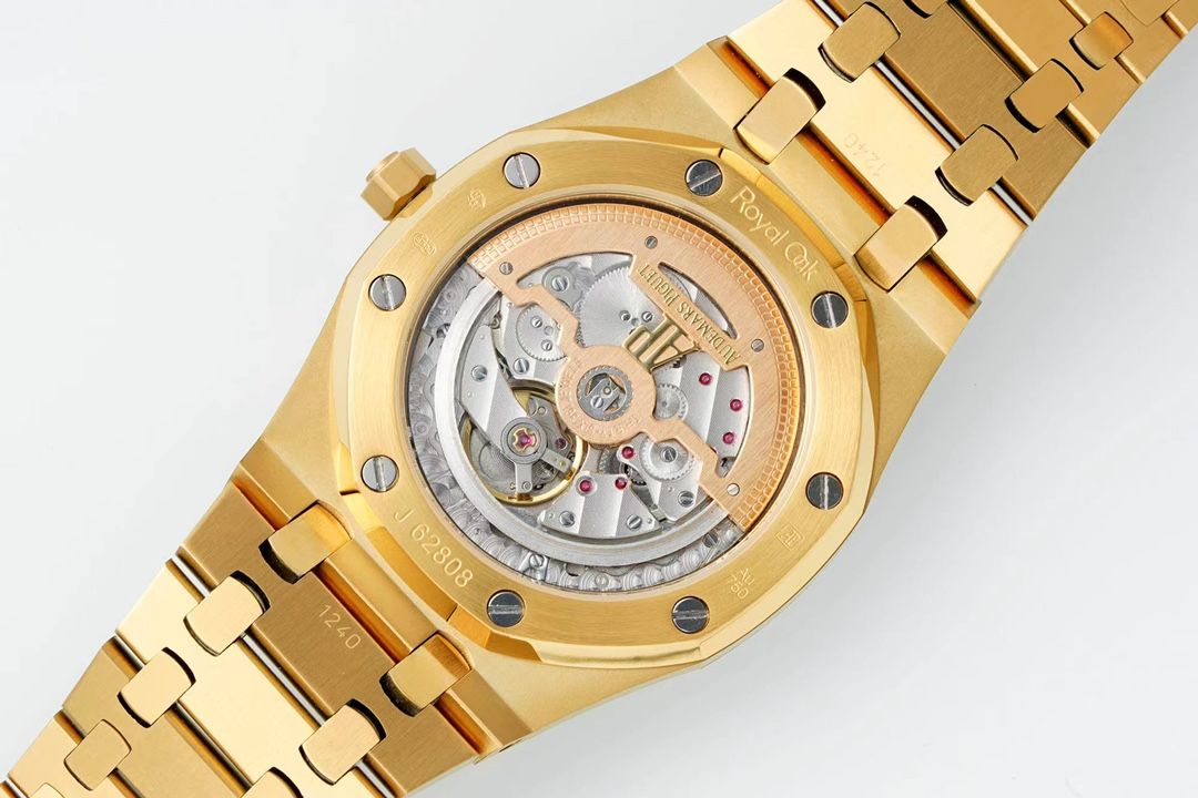 Audemars Piguet Royal Oak Jumbo Yellow Gold_7