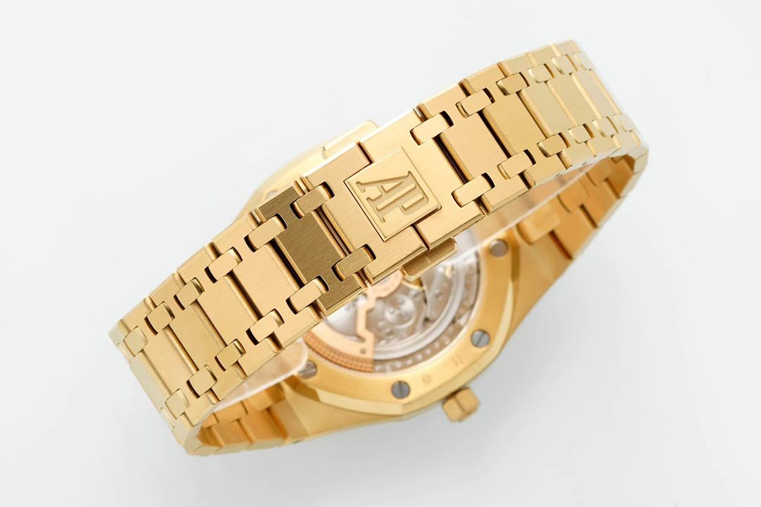 Audemars Piguet Royal Oak Jumbo Yellow Gold_5