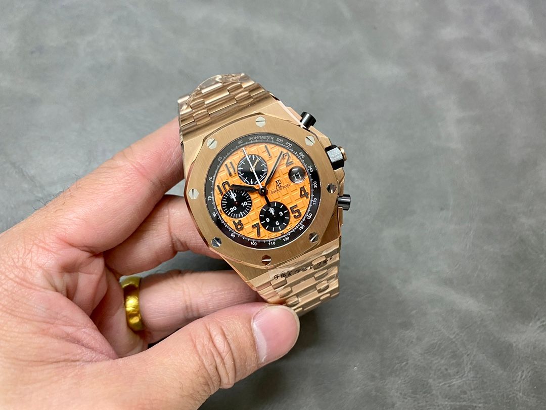 Audemars Piguet Royal Oak Chronograph Rose gold _3