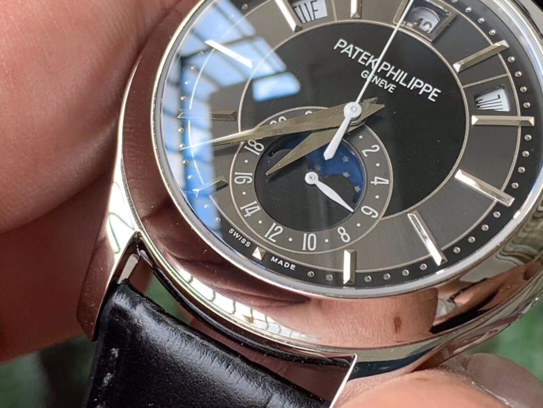 Patek Philippe Annual Calendar Moonphase Black_4