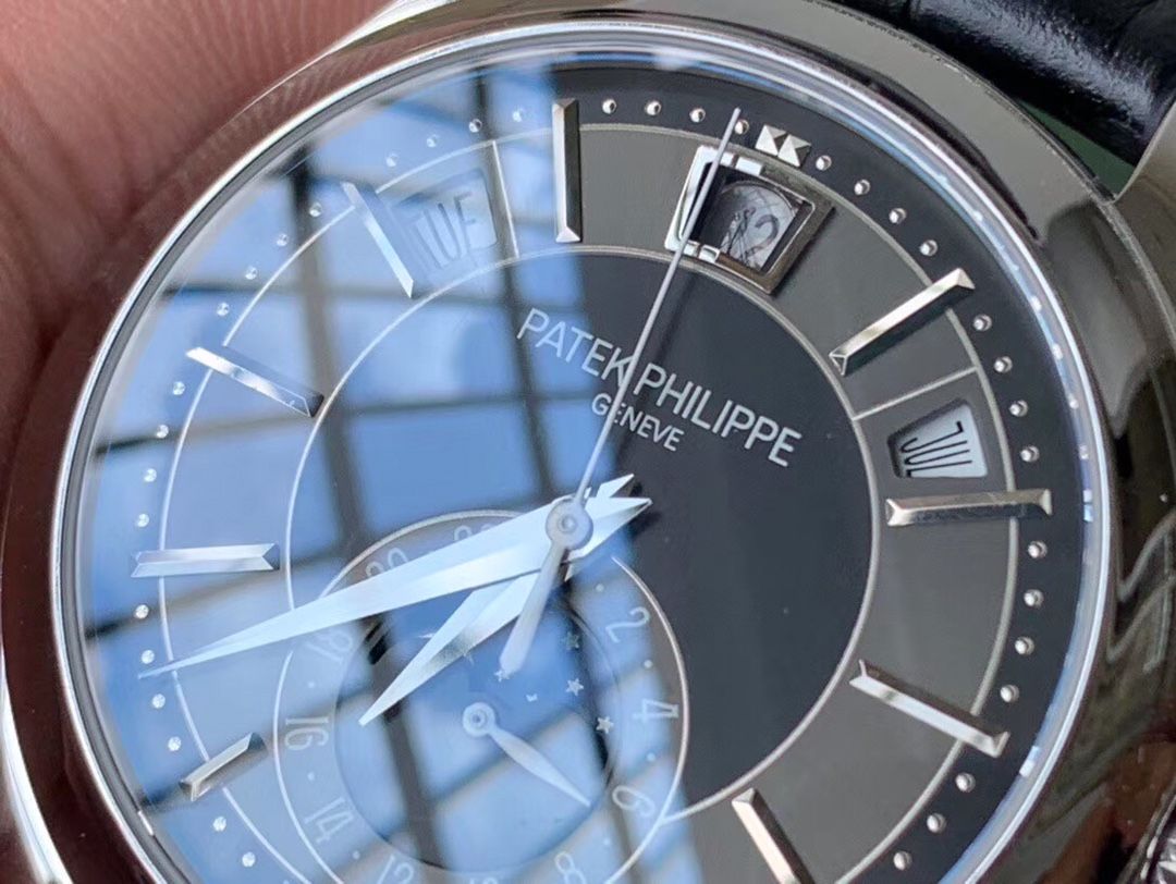 Patek Philippe Annual Calendar Moonphase Black_3