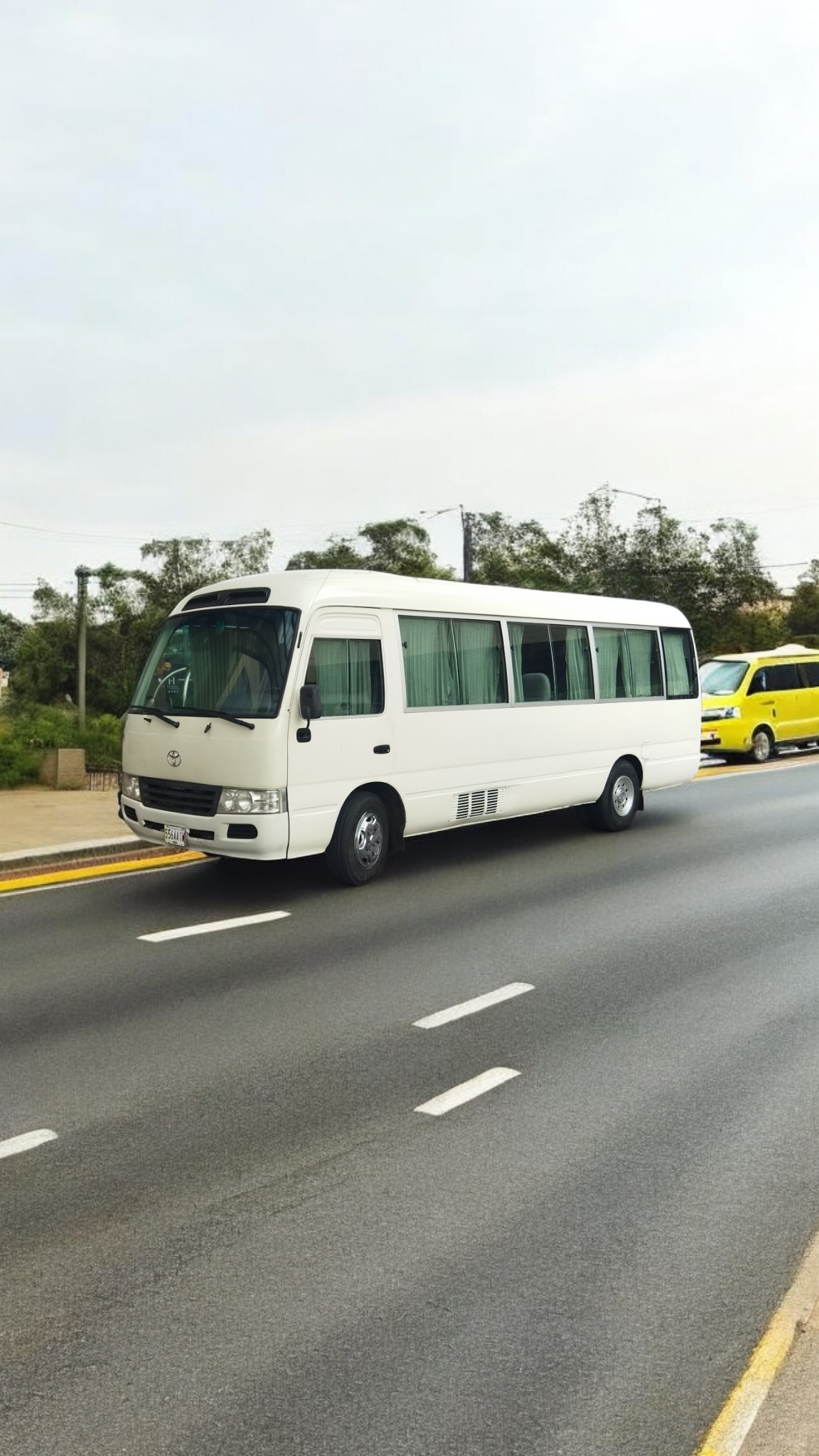 Supervans Toyota Coaster 22 puestos _0