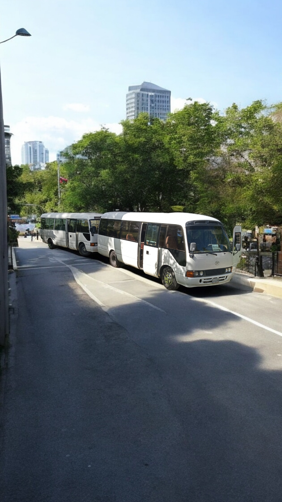 Supervans Toyota Coaster 22 puestos _5