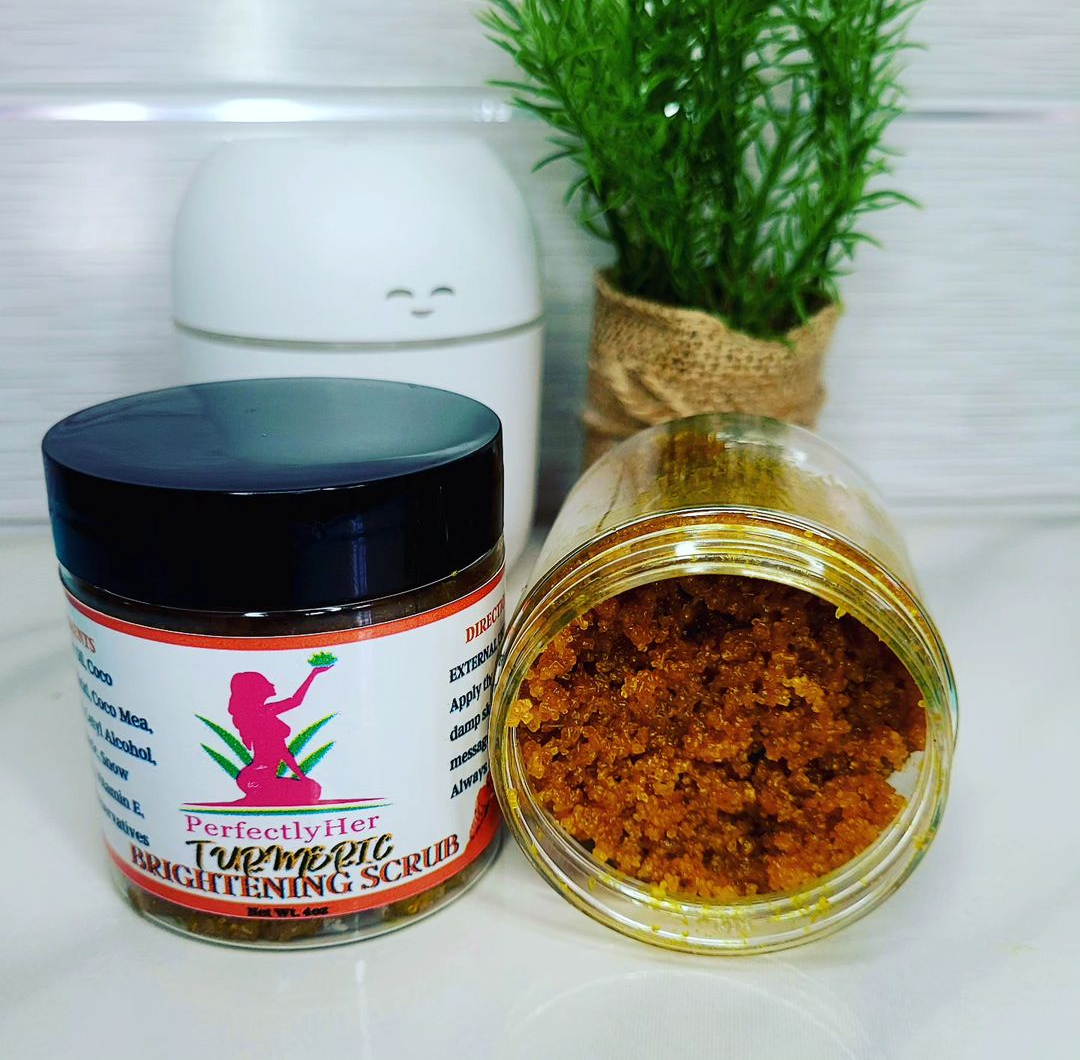 Turmeric Brightening Scrub _0