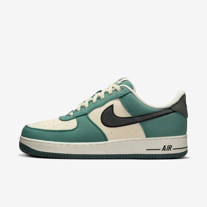 Nike Air Force 1 '07 LV8_0