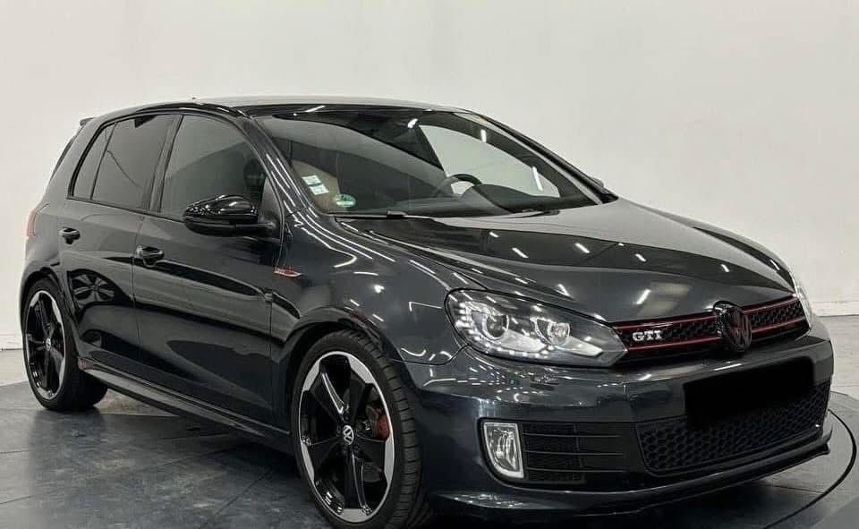 VOLKSWAGEN GOLF GTI 2011_2