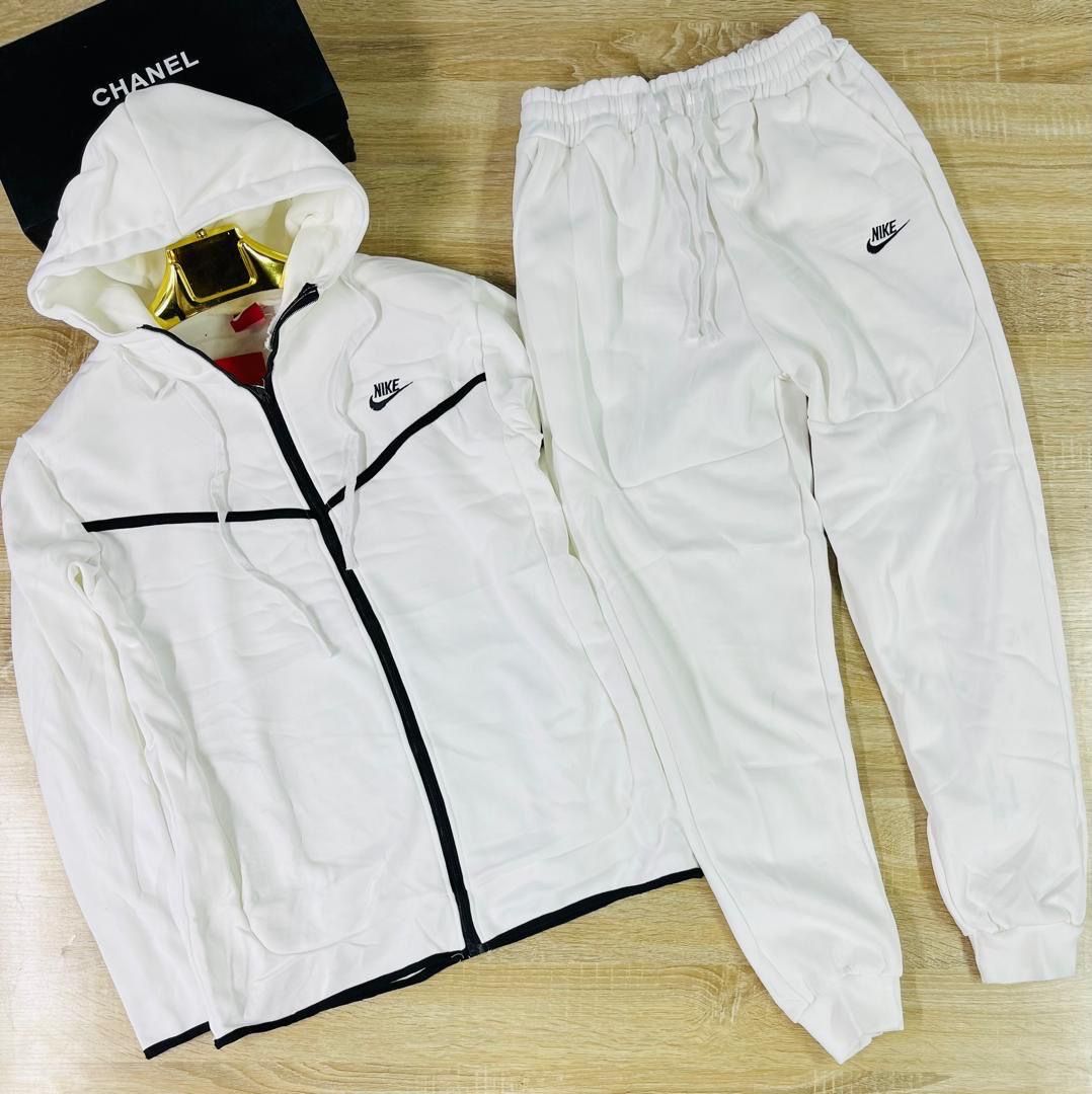 Tracksuit NIKE _1