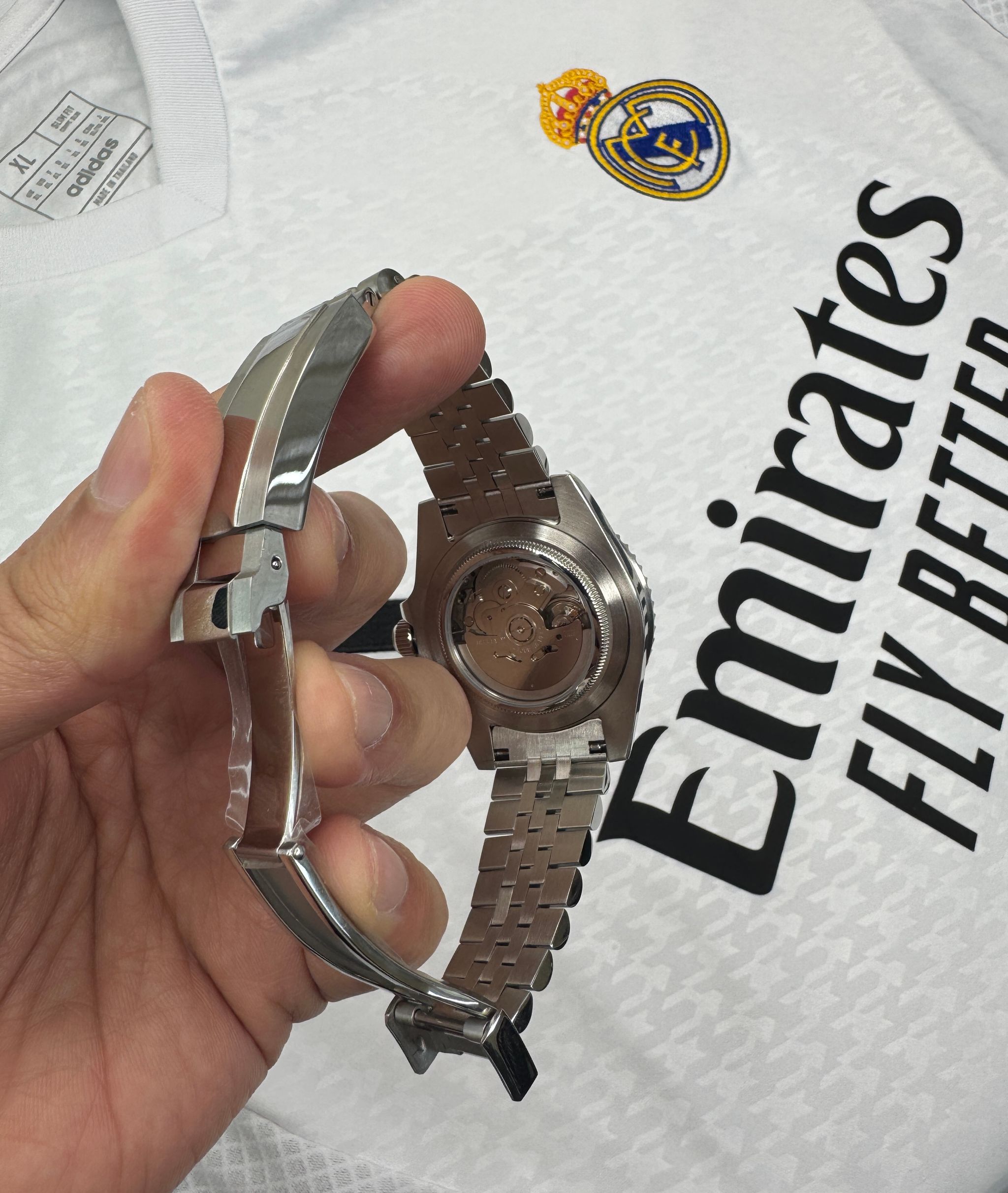 Seiko Mod Homenaje a Real Madrid 40mm GMT Automático _4