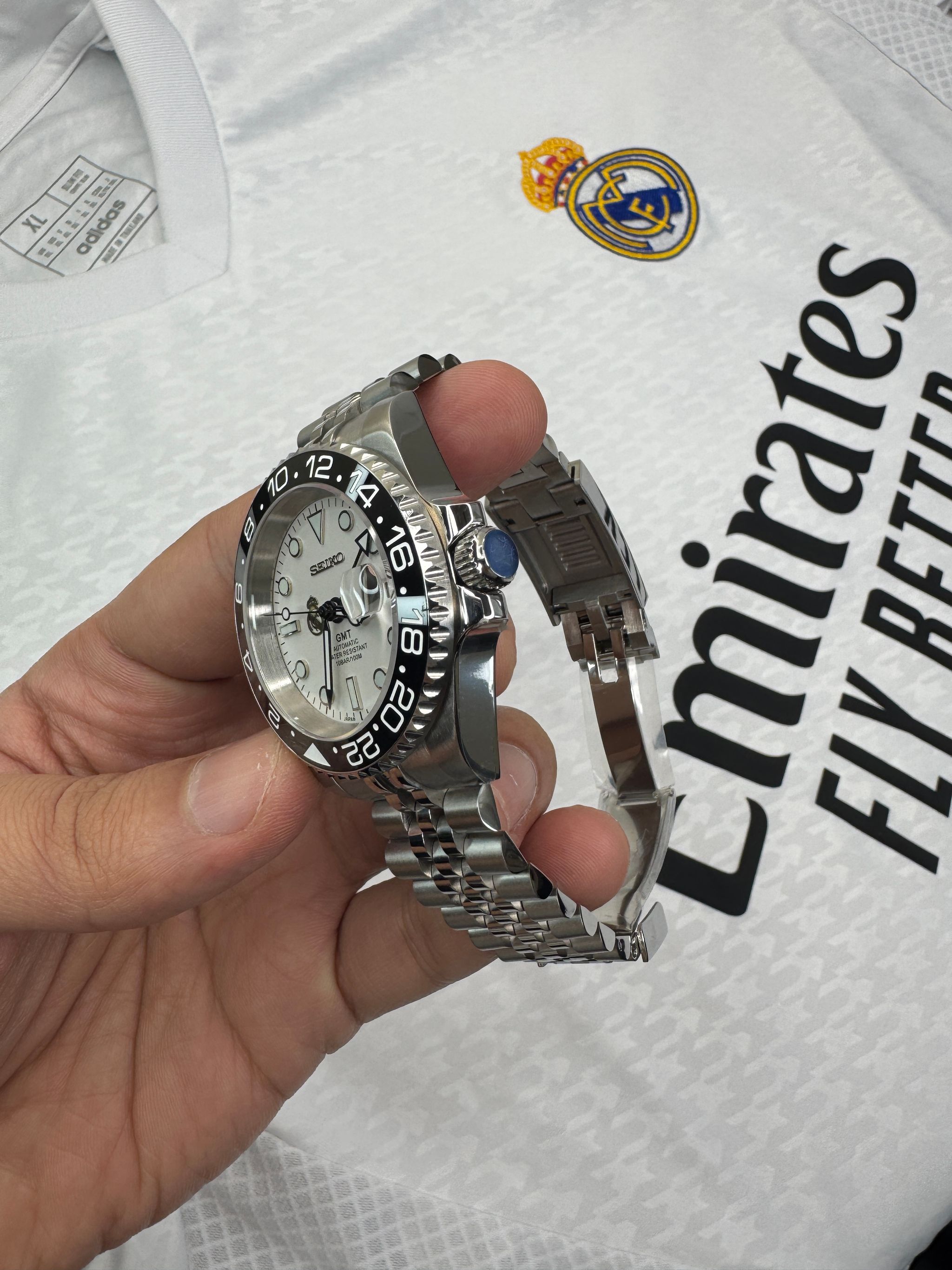 Seiko Mod Homenaje a Real Madrid 40mm GMT Automático _3