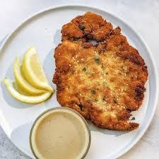 Chicken Schnitzel with Mushroom Sauce_0