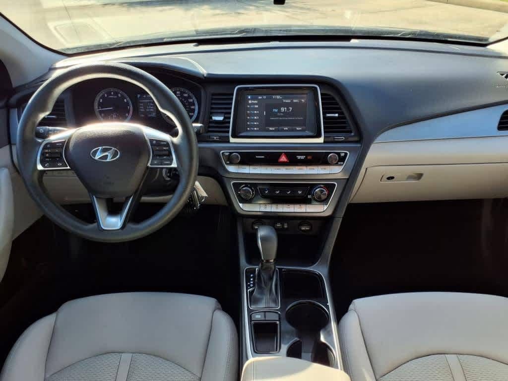 Hyundai Sonata SE 2018 A/T_8