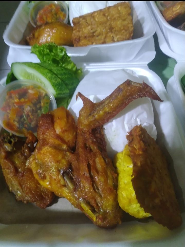 Ayam Goreng/Pecel Ayam _0