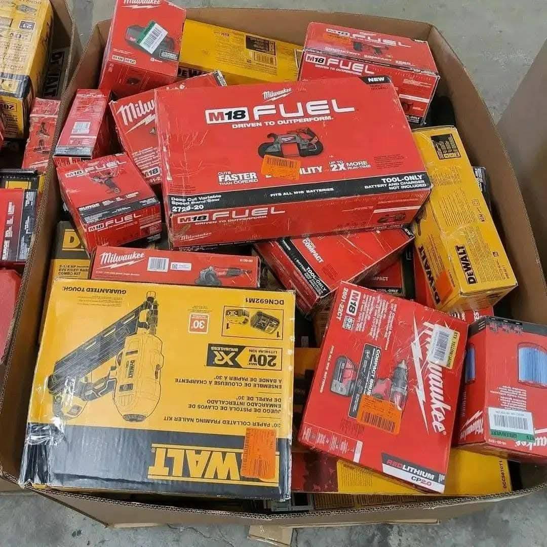 DeWalt and Milwaukee Tool pallets_0