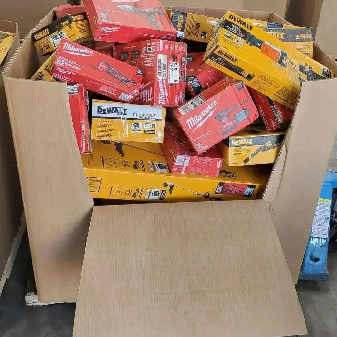 DeWalt and Milwaukee Tool pallets_2