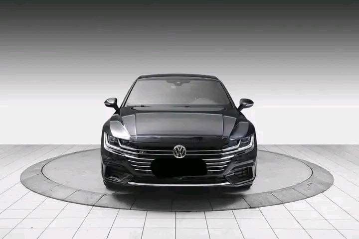 Volkswagen Arteon 190 tdi / 2018_0